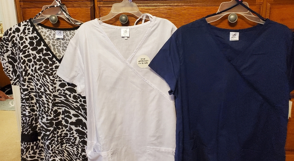 3 size large scrub tops